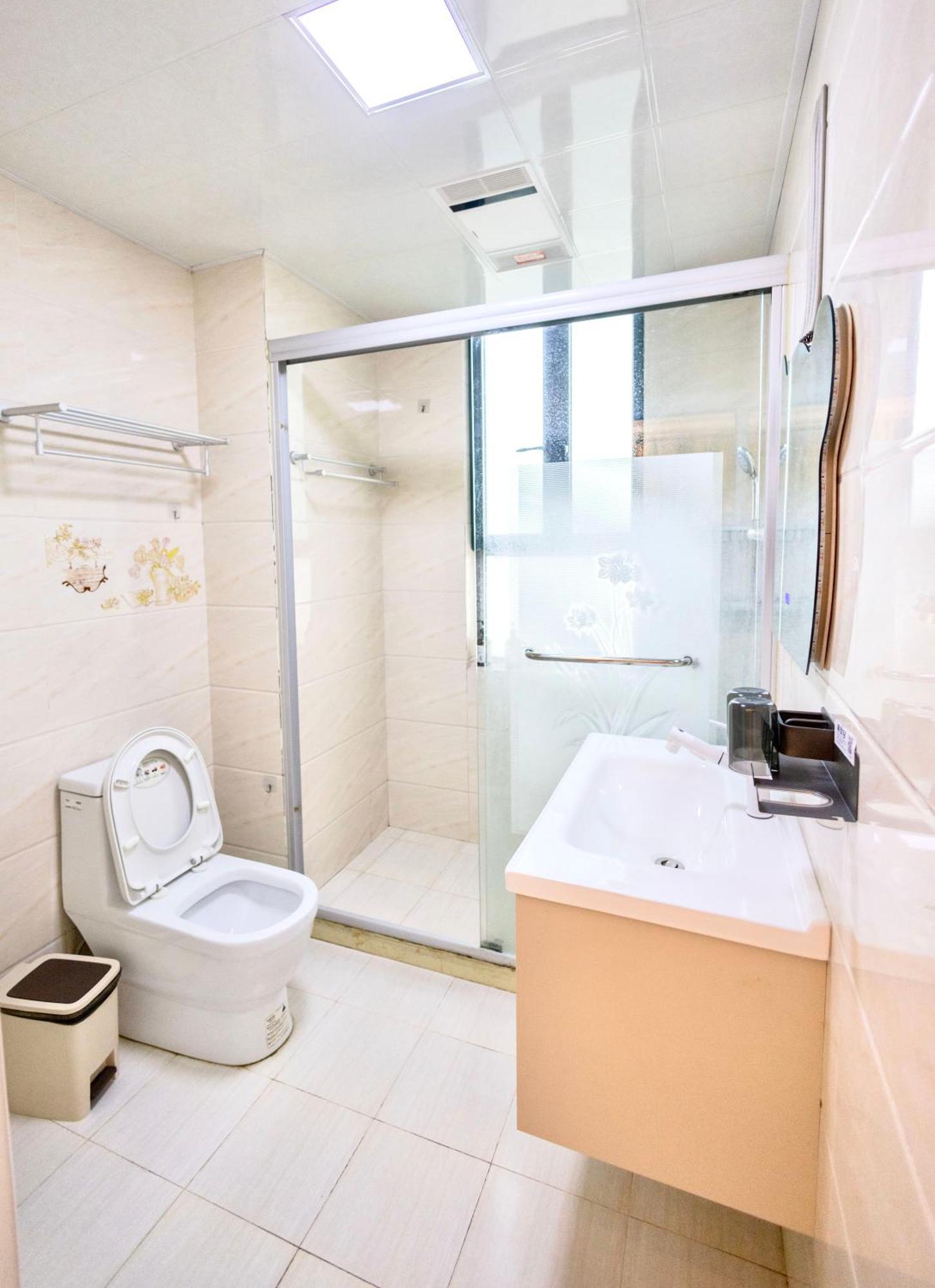 Căn hộ Hills & Chuanyu Inn- Line 2,7 Near Sniec & Maglev Baiyang Road *